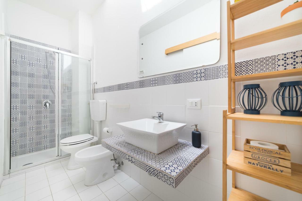 Bed And Book Giusino Bed and Breakfast Παλέρμο Εξωτερικό φωτογραφία