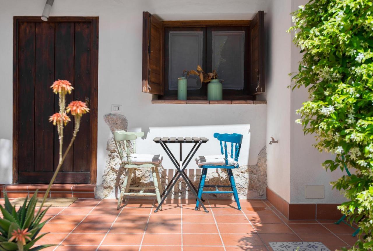 Bed And Book Giusino Bed and Breakfast Παλέρμο Εξωτερικό φωτογραφία